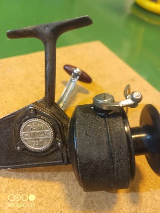 Carrete pesca D.A.M Quick 330 Clásico