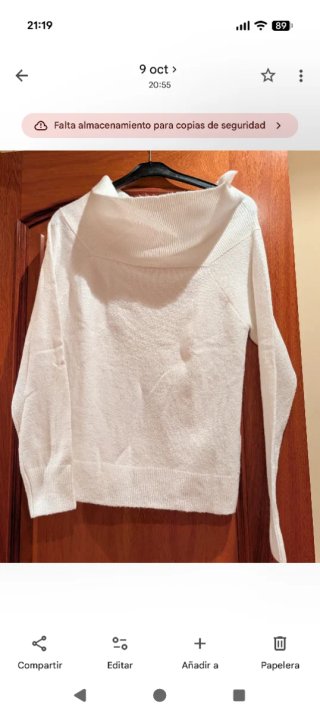 Jersey Blanco de Cuello Barco