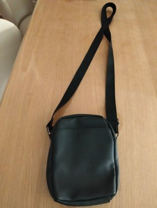 Bolso bandolera hombre negro