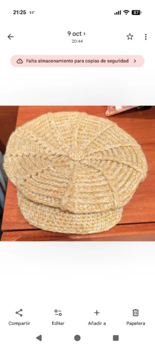 Gorro de lana estilo boina