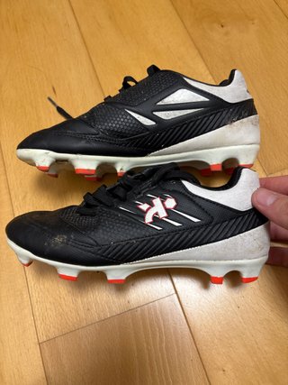 Zapatillas Fútbol Kipsta Negras y Blancas Talla 33