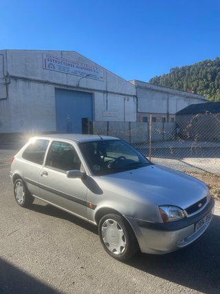 FORD FIESTA 2001 GASOLINA – SOLO 58.000 KM
