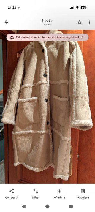 Abrigo Beige con Forro de Borreguito