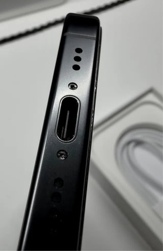 iPhone 16 Pro 1TB Negro Titanio