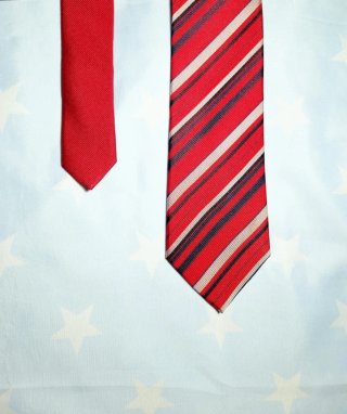 Corbata Victorio & Lucchino Vintage (100% Seda)