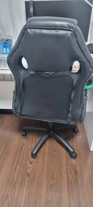 Silla de escritorio negra y verde