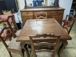 Mesa de Comedor y 6 Sillas Antiguas