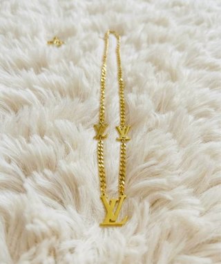 Collar Louis Vuitton Dorado