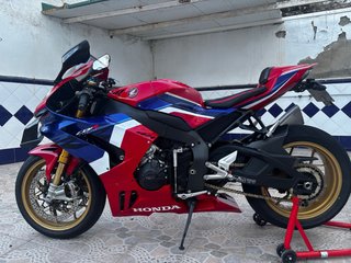 Honda CBR 1000 RR-R SP Fireblade