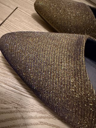 Zapatos Carolina Boix dorados con brillo talla 38