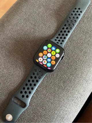Apple Watch SE Nike 44mm Negro