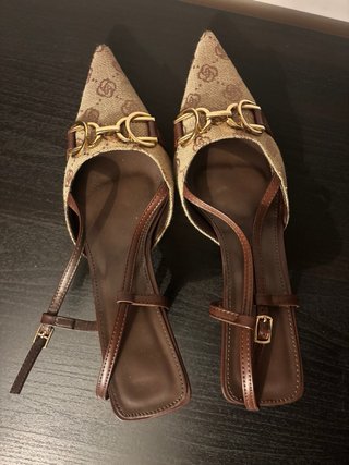 Tacones Kitten Beige y Marrón