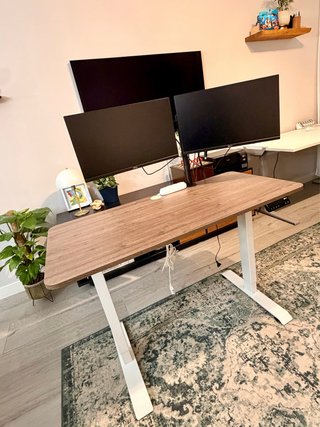 Escritorio Elevable 2 Monitores silla Steelcase