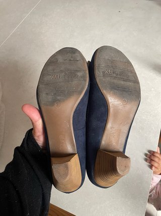 Zapatos Azul Marino de Tacón Bajo