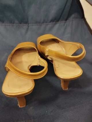 Zapatos de Tacón Cuña Dorados