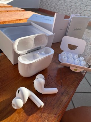 AirPods 3 Pro