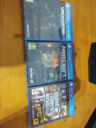 Lote Juegos PS4: Uncharted, Minecraft, GTA V