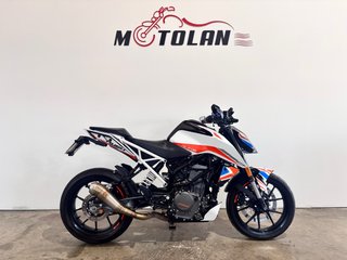 KTM 390 Duke