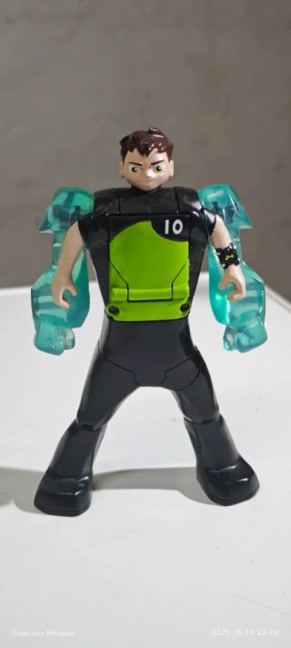 Figura Transformable Ben 10 a Diamante