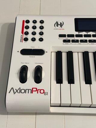 Controlador MIDI M-Audio Axiom Pro 61