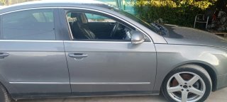 Puerta delantera derecha VOLKSWAGEN PASSAT