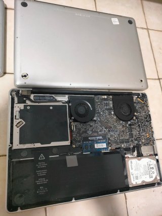 Confezione da 6 portatili Apple MacBook