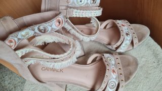 Sandalias Catwalk Tiras Beige Talla 37