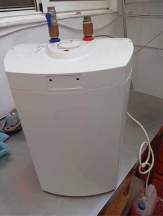 Termo Eléctrico Blanco