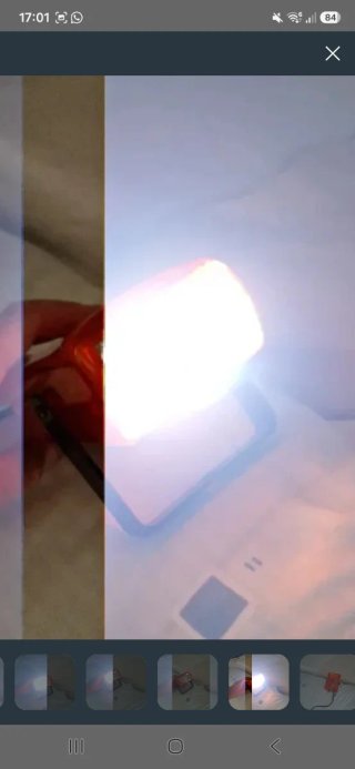 Foco de luz portátil