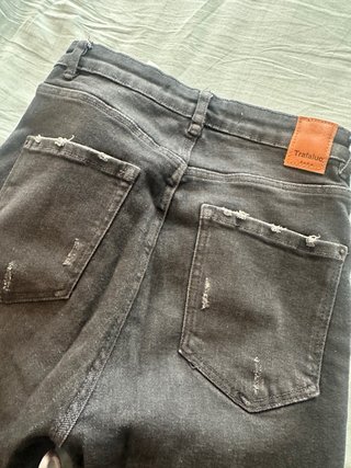Pantalones vaqueros gris oscuro