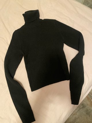 Jersey Negro de Cuello Alto