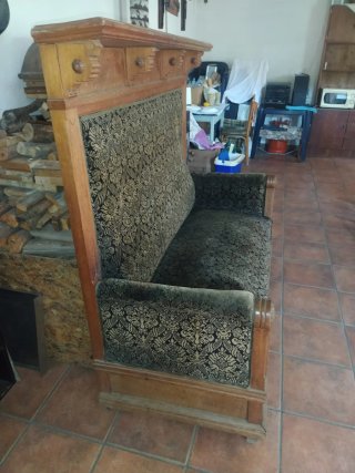 Escaño Antiguo de Madera