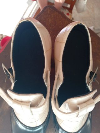 Zapatos Talla 37 Beige y Negro