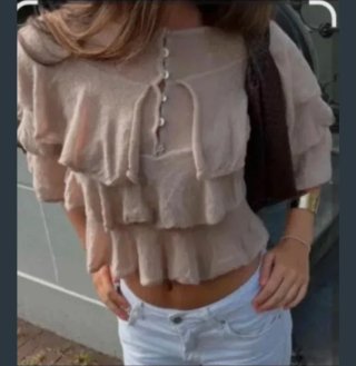 Blusa Zara con Volantes
