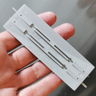 Paso a nivel N Encarrilador maqueta tren eléctrico
