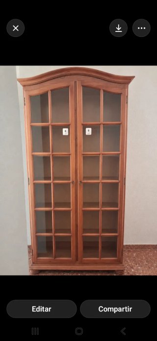 Librería de Madera y Cristal