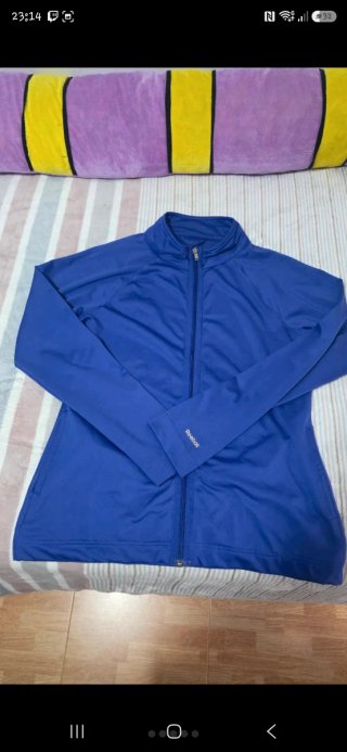 Chaqueta deportiva Reebok azul