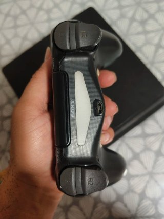 Ps4 slim