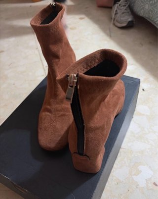 Botines de terciopelo marrones