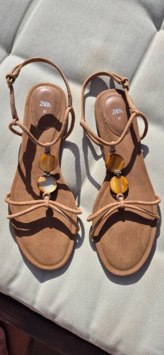 Sandalias Zara Beige
