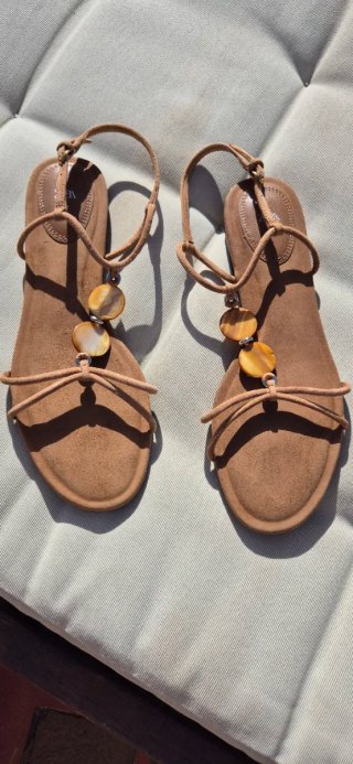 Sandalias Zara Beige