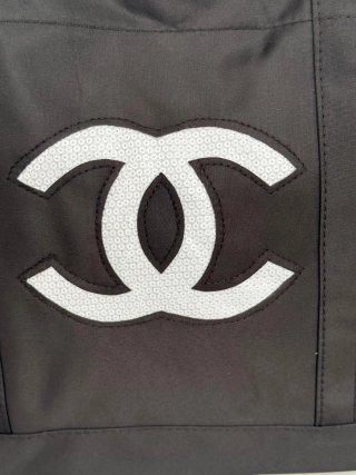 Borsa Tote Chanel Nero con Logo Bianco