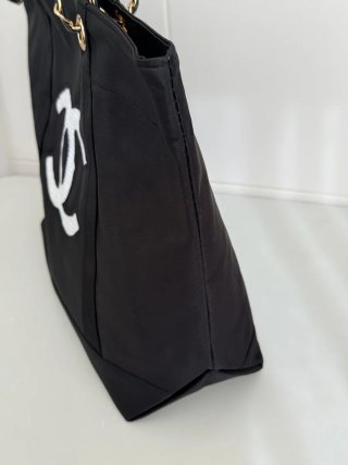 Borsa Tote Chanel Nero con Logo Bianco