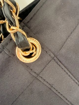 Borsa Tote Chanel Nero con Logo Bianco