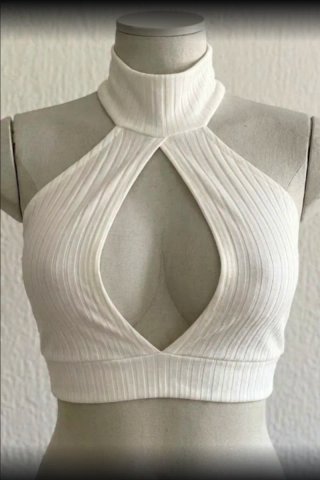 Top Blanco Cuello Alto Talla XS