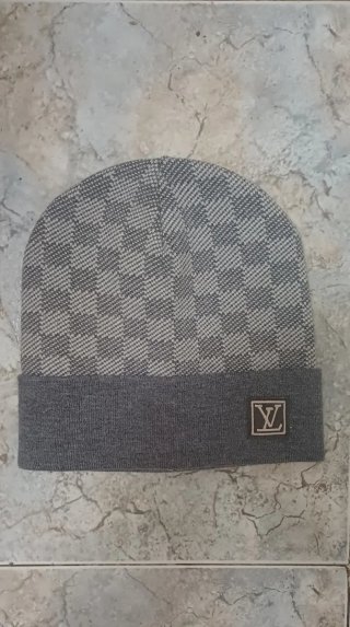 Gorro Louis Vuitton Damier Gris