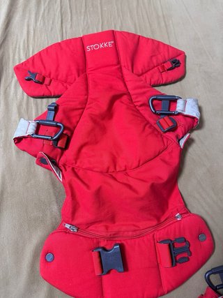 Mochila Portabebés Stokke Roja