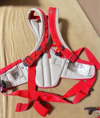 Mochila Portabebés Stokke Roja