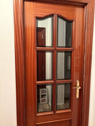 Puertas de madera con cristales