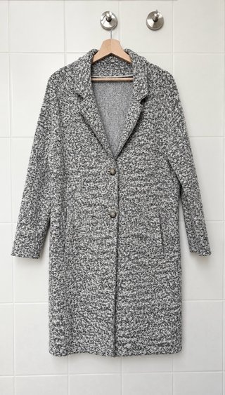 Abrigo de lana gris